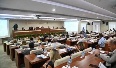 İzmir Karabağlar Belediyesi’nin 2024 bütçesi kabul edildi
