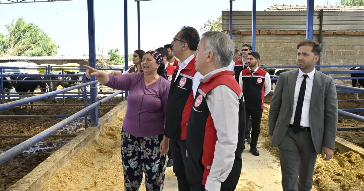 Bakan Yardımcısı Dr. Gümen İzmirli üreticilerle buluştu