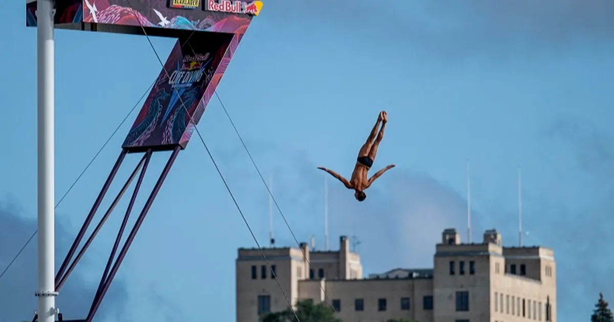 Red Bull Cliff Diving Norveçte kazanan Iffland ve Lichtenstein oldu