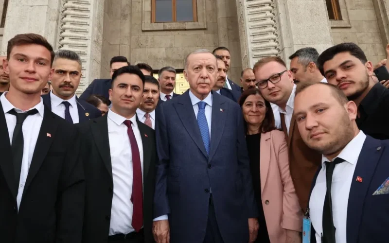 AK Parti Keşan Gençlik Kolları’ndan Ankara çıkarması