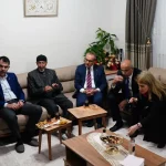 Bakan Kurum Malatya’da köy evine konuk oldu