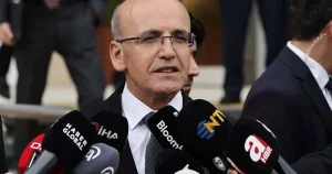bakan-simsek-cari-acik-yil-sonu-tahminlerin-altinda-olacak-WGO6iYeK.webp