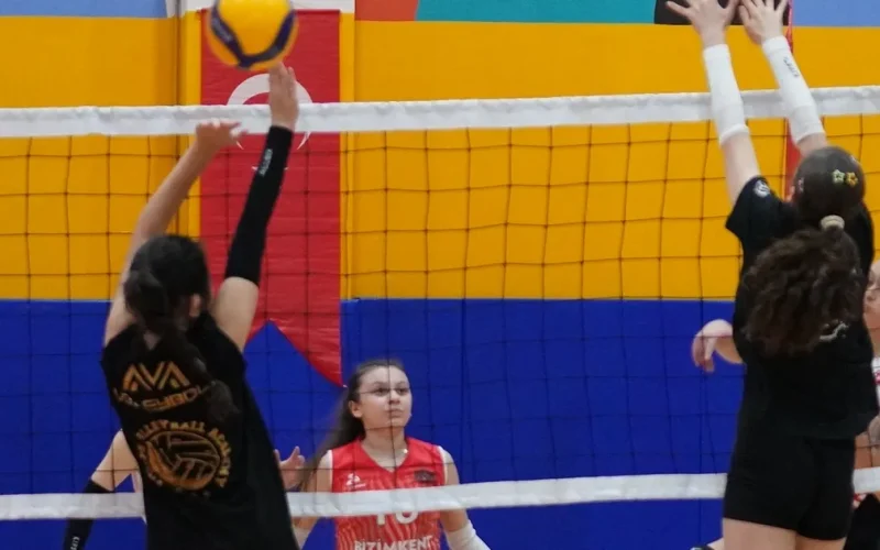 İstanbul Beylikdüzü’nde voleybol turnuvası başladı