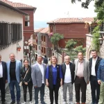 Kapanca’da söz sanatın, sahne sokakların!