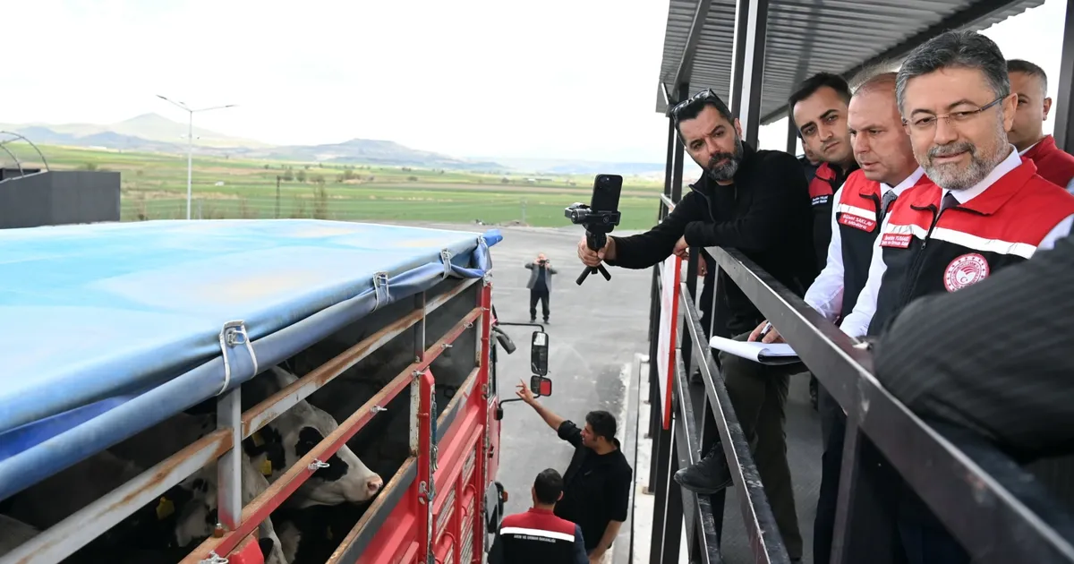 kayseri-besinci-kontrol-noktasi-oldu-veteriner-yol-kontrol-ve-denetim-istasyonu-faaliyette-46fsxSpK.webp