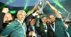 kocaeli-sampiyonluk-kupasini-kaldirdi-F8S9zO6U.webp