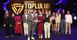 konya-genclik-meclisi-odullendirdi-FqfDVgdB.webp