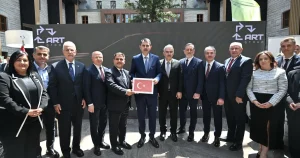 surdurulebilir-gelecege-bursadan-art-group-imzasi-uzwWj9xh.webp