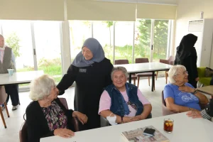 Bursa Nilüferli kadınlardan huzurevinde sıcak buluşma